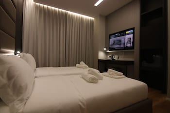 Adelar Hotel Tirana