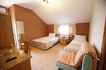 Akropoli Hotel Durres