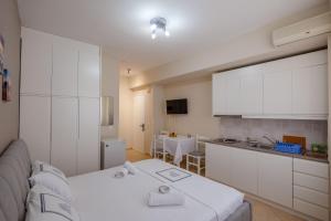 Elidon Apartments