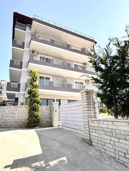Golden Berden Boutique Hotel