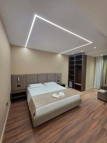 Haris Hotel