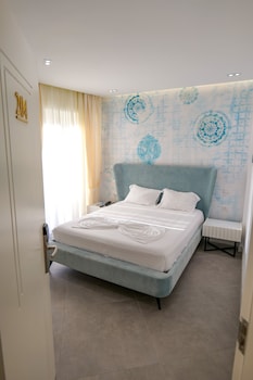 Hh Boutique Hotel