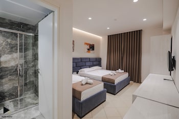 Hotel Alpha
