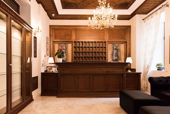 Hotel Argjiro