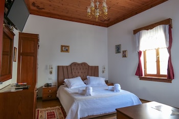 Hotel Bineri - Gjirakastra