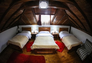 Hotel Bujtina E Bardhe
