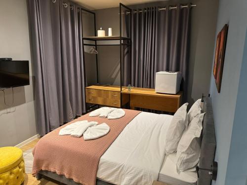 Hotel Tirona