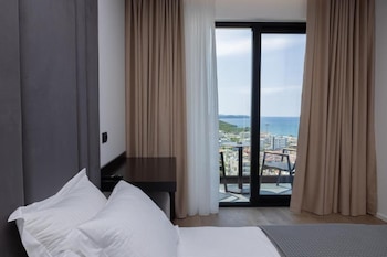 Lans Hotel
