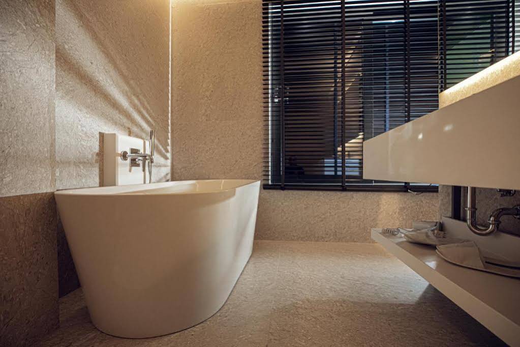 Mazarine Hotel, Vlore, Albania