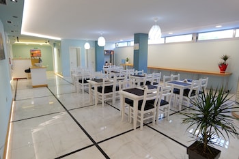 Oceanic Overview Suites