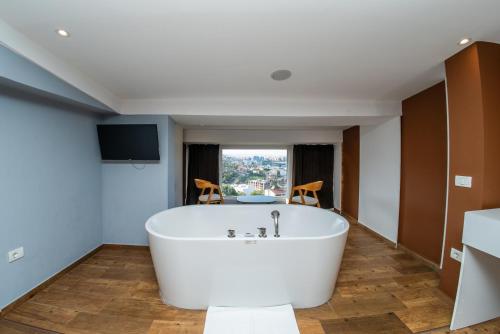 Olivar Hotel Tirana