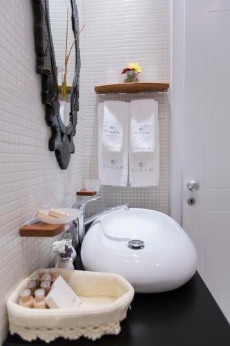 Padam Boutique Hotel