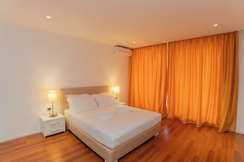 Summer Suite Hotel