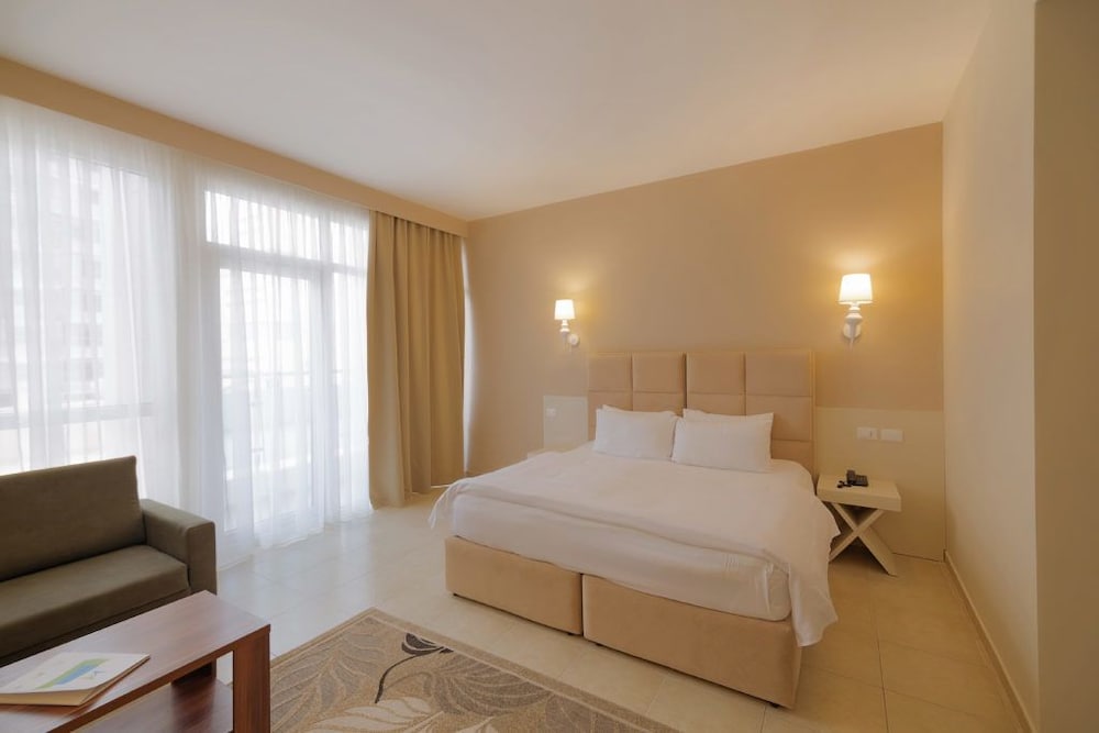 Sun Hotel