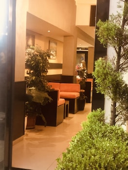 Sunrise Hotel Cameria