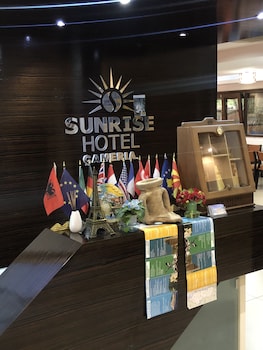 Sunrise Hotel Cameria