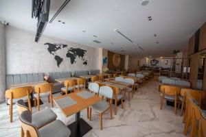 The Queen'S Lion Premium Hotel