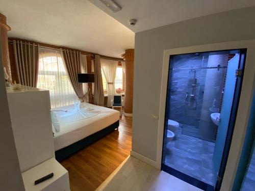 The Red Bricks Hotel