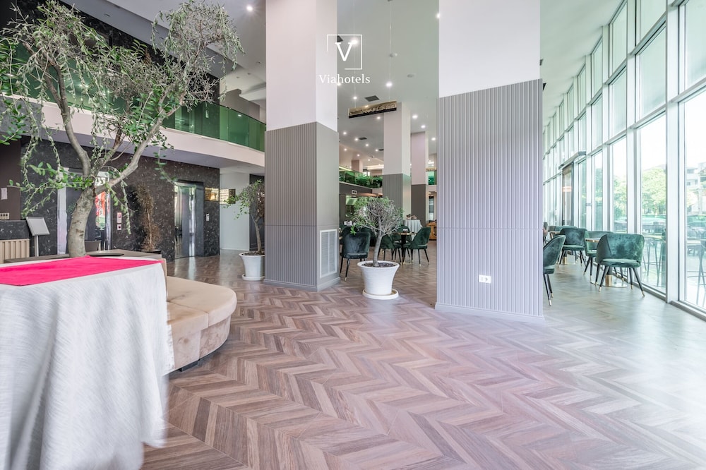 Vh Eurostar Tirana Hotel And Congress
