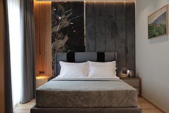 Vila-L Hotel