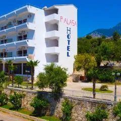 Whisky Green Coast Hotel & Apartments